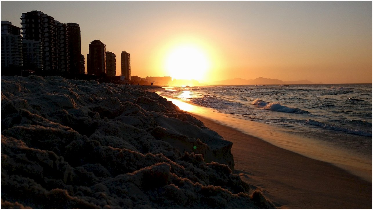 beach, barra da tijuca, bar, brazil, rio de janeiro, sand, sea, tourist, beira mar, peace, sun, eventide, sunset, nature, freedom, landscape, waves