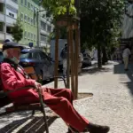 Cansaço constante em idosos: causas, sinais de alerta e quando investigar