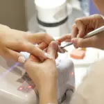 Unhas frágeis em idosos: causas, cuidados e sinais de alerta