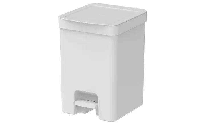 Lixeira branca de 12 litros com tampa e pedal frontal