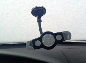 Suporte articulado para celular preso por garra, imagem de destaque