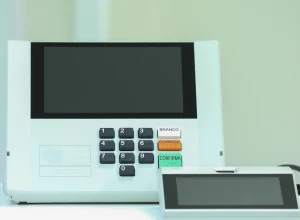 Urna eletrônica brasileira modelo UE2020