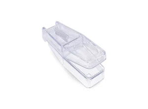 Cortador de comprimidos cristal transparente 3B sobre fundo branco